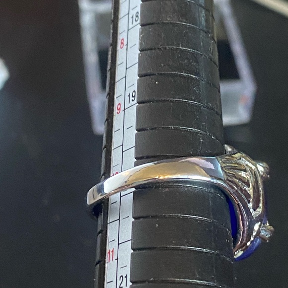 Brilliant Blue Stone Ring - Picture 6 of 6